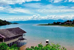 Danau Poso
